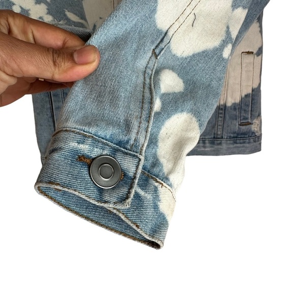 Carbon Womens Tie Dye Denim/Jeans Jacket Light Wash‎ with Distress Size S New! - Picture 3 of 11